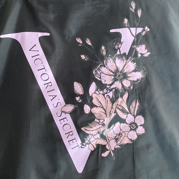 Victoria’s Secret large black tote - Picture 2 of 9